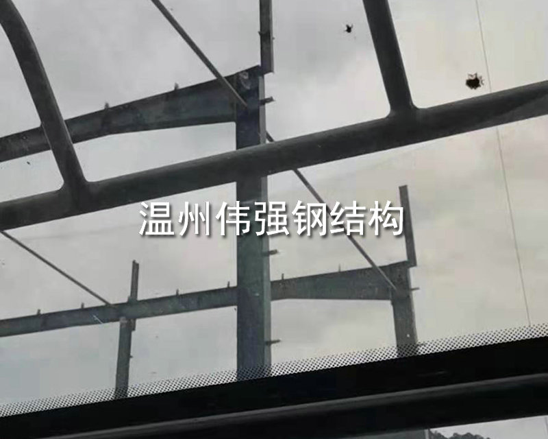鋼結(jié)構(gòu)